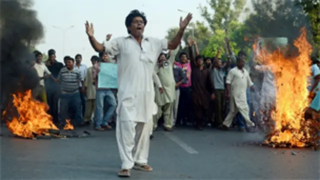 چرچ میں ہونے والے دھماکوں میں اسی افراد ہلاک ہو گئے