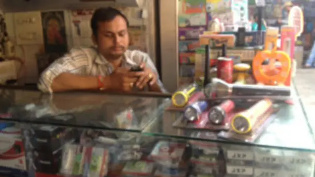 यहां कुछ भी मेड इन इंडिया नहीं मिलता.