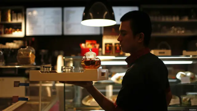 दुबई में सोने की चाय