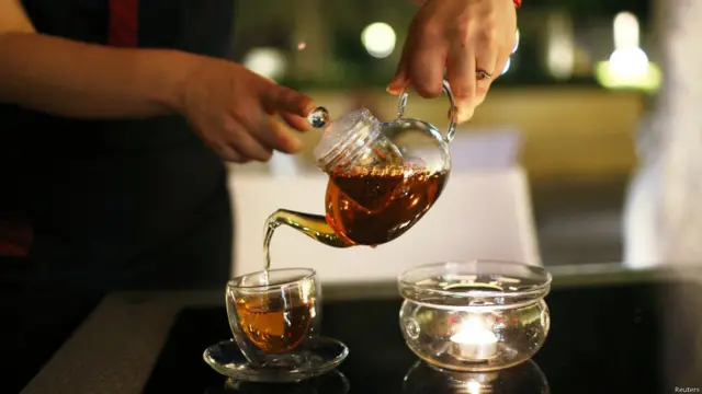 दुबई में सोने की चाय