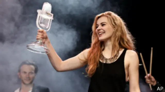 Эммили де Форест