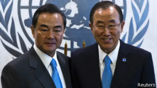 中國外交部長王毅與聯合國秘書長潘基文會晤。