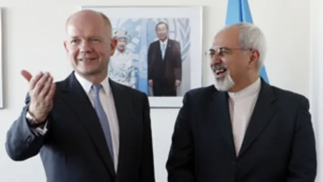 ایرانی وزیرِ خارجہ نے سماجی روابط کی ویب سائٹ ٹوئٹر پر معاہدہ طے پا جانے کی تصدیق کی