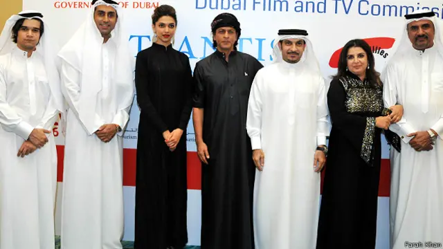 हैप्पी न्यू ईयर की टीम