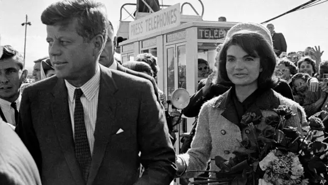 बीके नेहरू