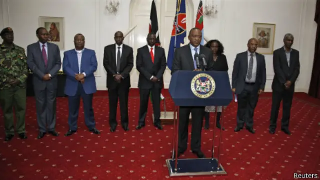 Президент Кениатта обращается к нации