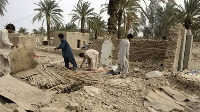 دشوار گزار راستوں اور دوردراز علاقے کی وجہ سے زلزلے کے بعد سرکاری سطح پر امدادی کارروائیاں شروع کرنے میں مشکلات پیش آئیں