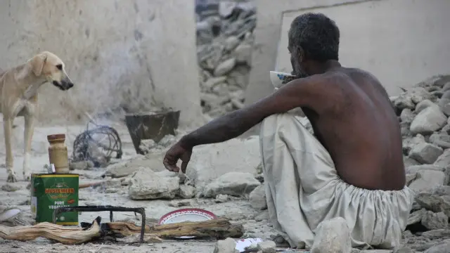 آوارن کا شمار بلوچستان کے پسماندہ ترین اضلاع میں ہوتا ہے اور وہ اس جدید دور میں بجلی کی سہولت سے محروم ہے