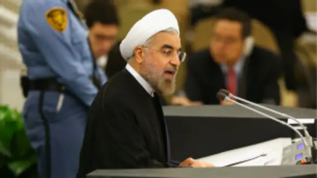 آقای روحانی گفت که تهدید کشورهای غیر هسته ای با استفاده از سلاح هسته ای باید پایان یابد و "تنها راه رفع تهدید این سلاح ها، امحای کامل آنهاست