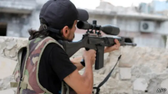 بدأ الصراع في سوريا منذ حوالي ثلاثين شهرا