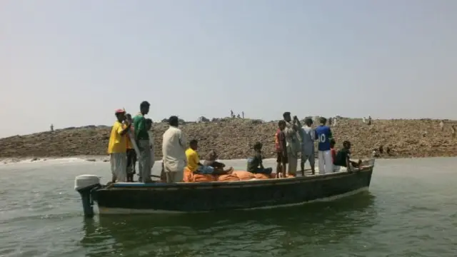 قد يؤدي هبوط الضغط تحت الجزيرة إلى اختفائها بعد فترة. 