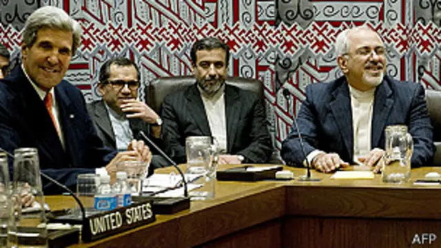 ایرانی وزیرِ خارجہ جواد ظریف کی نیویارک میں اپنے امریکی ہم منصب سے ملاقات پچھلے تیس سالوں میں اس سطح پر دونوں ممالک کے درمیان پہلی ملاقات ہے