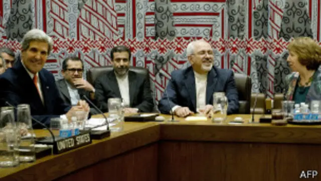 وصف ظريف المحادثات بأنها "بناءة"