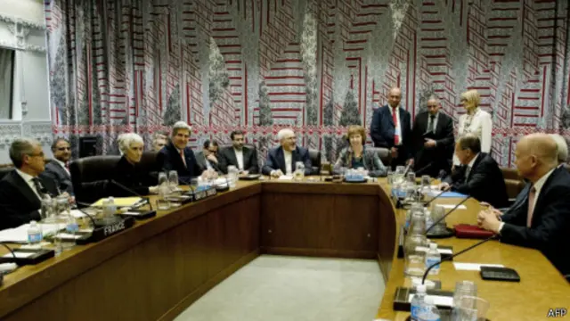 Reunião sobre programa nuclear iraniano | Foto: AFP