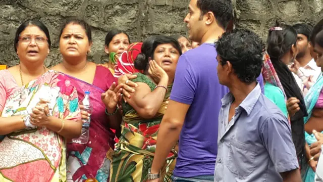 मुंबई में गिरी इमारत