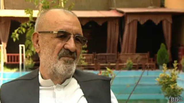 بشرمل:صرف یک شخص در زندان بود، بنام سیدعبدالله، رئیس زندان، که هرچه می‌خواست انجام می داد