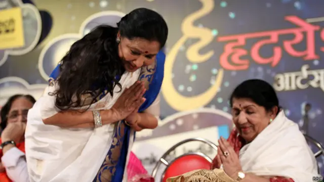 लता मंगेशकर और आशा भोसले