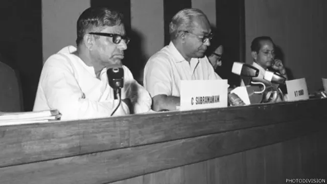 तत्कालीन कृषि मंत्री सी. सुब्रमण्यम के मिले भरोसे के चलते शिवरामन ठोस काम कर पाए.