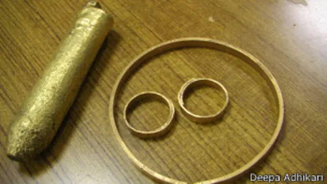 श्रीलंका में जब्त किया गया तस्करी का सोना.