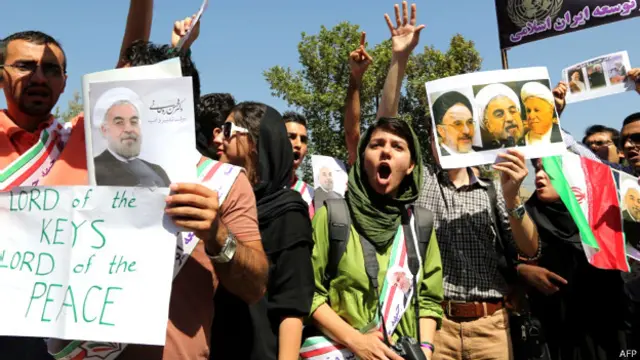 گفت و گوی تلفنی روسای جمهور ایران و آمریکا با استقبال خوبی در میان بسیاری از ایرانیان رو به رو بوده است.