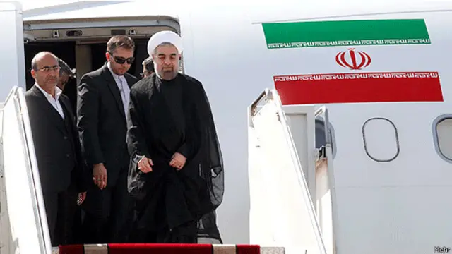 حسن روحانی روز شنبه از نیویورک وارد فرودگاه مهرآباد تهران شد.