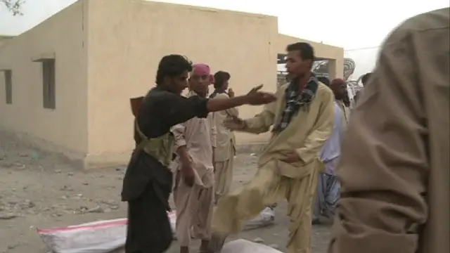 पाकिस्तान में भूकंप पीड़ितों में गुस्सा है