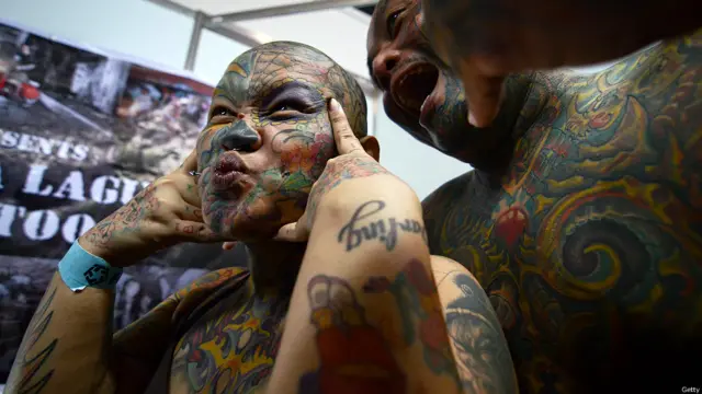 दुनिया भर में इस तरह को आयोजनों का चलन बढ़ रहा है जो टैटू के शौकीनों को एक जमा होने का ये एक मंच देते हैं. 