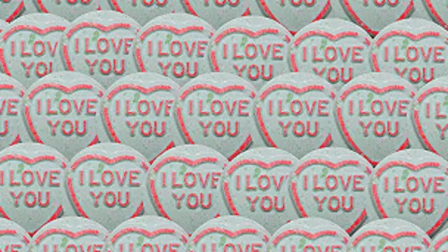 محبت يوه شغله ده چې د سترګو په لار زړهٴ ته کوزېږي او د دماغو مشين پرې ګرځي