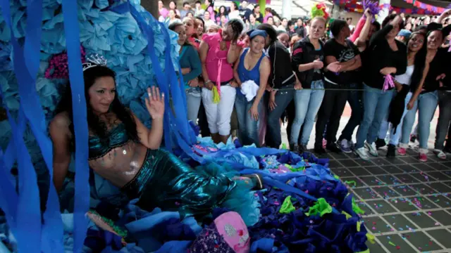 जेल, सौंदर्य प्रतियोगिता, महिला क़ैदी, नशीली दवा, तस्करी