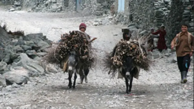بیشتر ساکنان بدخشان با فقر دست و پنجه نرم می کنند