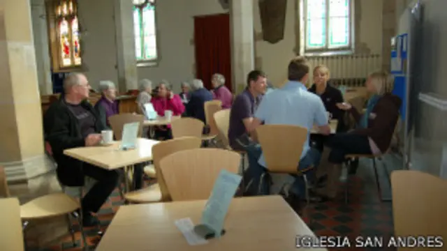 Cibercafé en la iglesia de Paull
