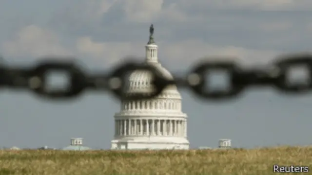 سنا و مجلس نمایندگان بر سر قانون بودجه آمریکا به توافق نرسیده‌اند