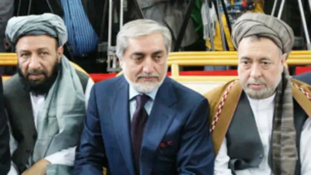 د عبدالله لومړی مرستيال انجنير محمد خان او دويم محمد محقق دی