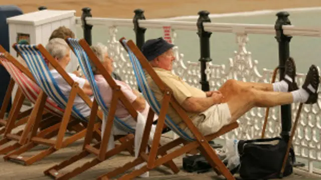 Kıyı beldesi Brighton'da emekliler