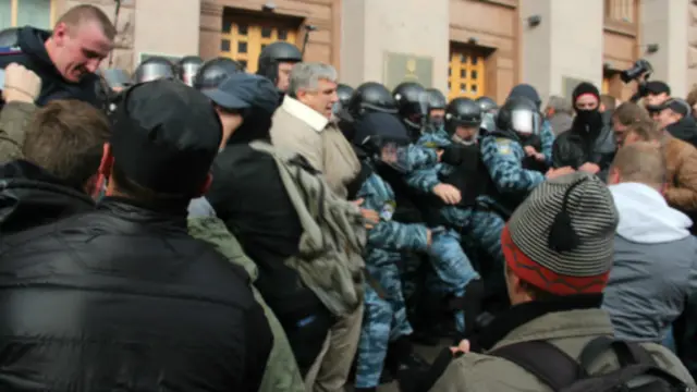 После окончания полномочий Киевсовета оппозиция блокировала его заседания