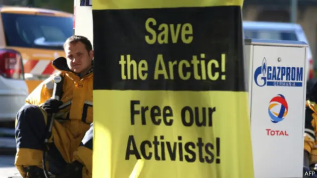 Активист "Гринпис"