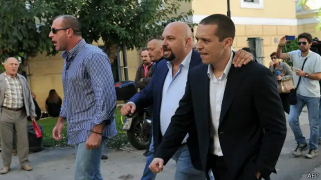 Депутаты от партии "Золотая заря"