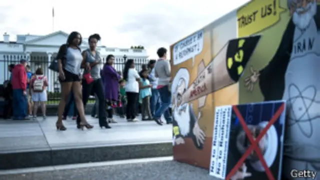 مخالفان ایران