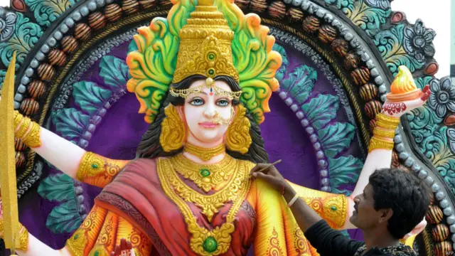 दुर्गा पूजा की तैयारियां