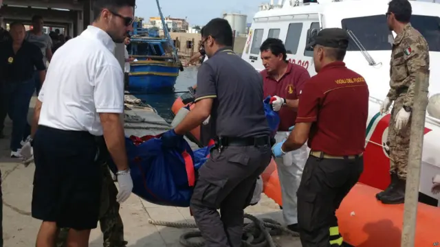 حکام کا کہنا ہے کہ یہ کشتی لیبیا سے روانہ ہوئی تھی۔