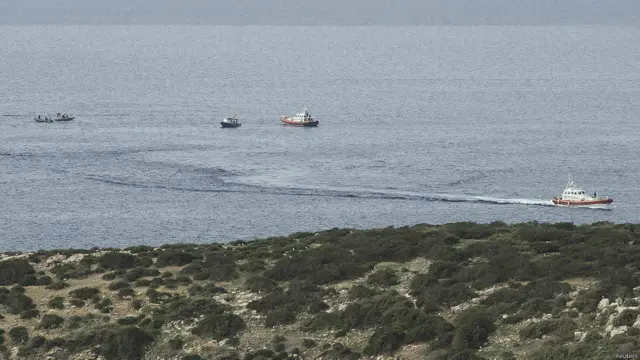 Корабли в море