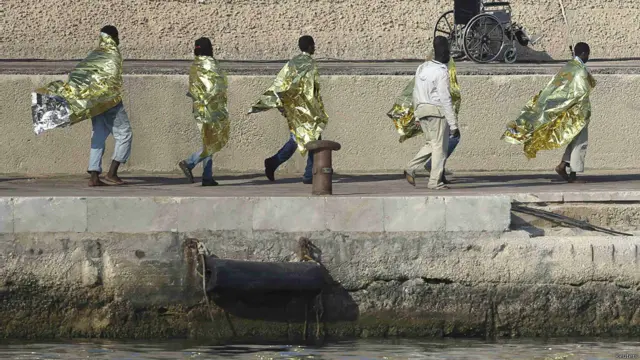 Прием мигрантов