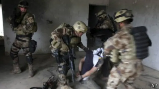 حملات ضد المسلحين في العراق