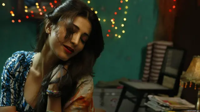 कुछ दिनों पहले आयी फिल्म 'डी डे' में अभिनेत्री श्रुति हसन ने भी सेक्स वर्कर की भूमिका निभायी थी. 