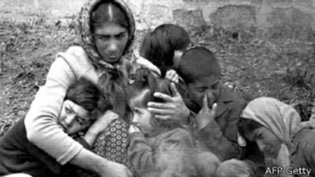Refugee women from Kelbadjar