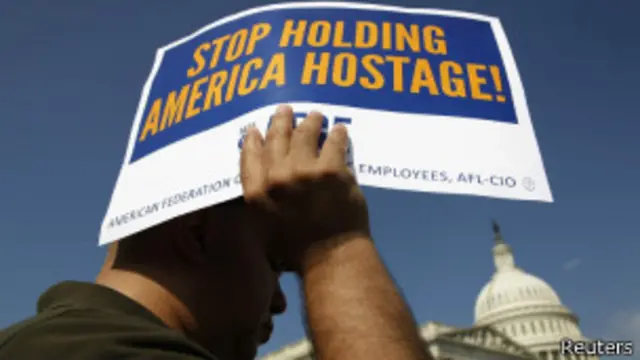 कामबंदी, अमरीका, कर्ज़ संकट