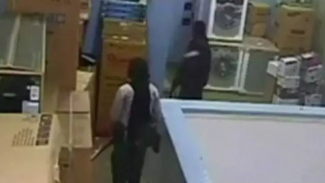 Tersangka pelaku serangan mal