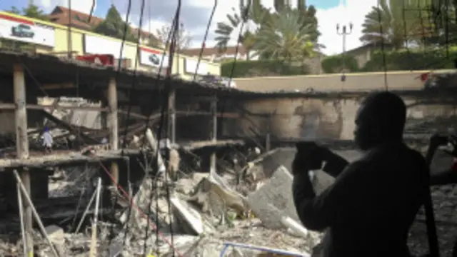 تقارير أمريكية تشير إلى أن الهجوم يأتي ردا على هجوم مجمع "ويستغيت" التجاري في نيروبي.