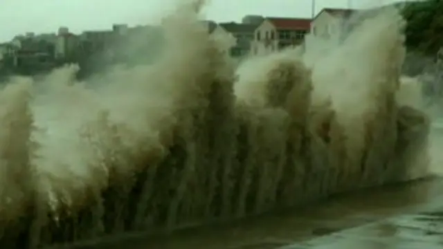 Tufão provocou ventostchouameni fifa 22até 150 km/h e ondastchouameni fifa 2220 m na costa sudeste da China