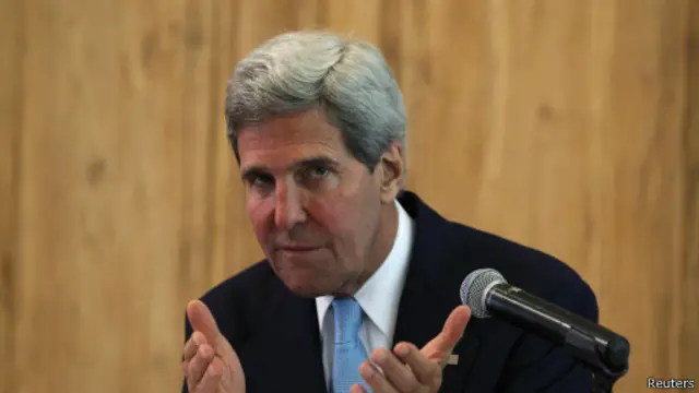 克里对记者说,利比对于美军来说,"利比是“合法和正当的目标”。